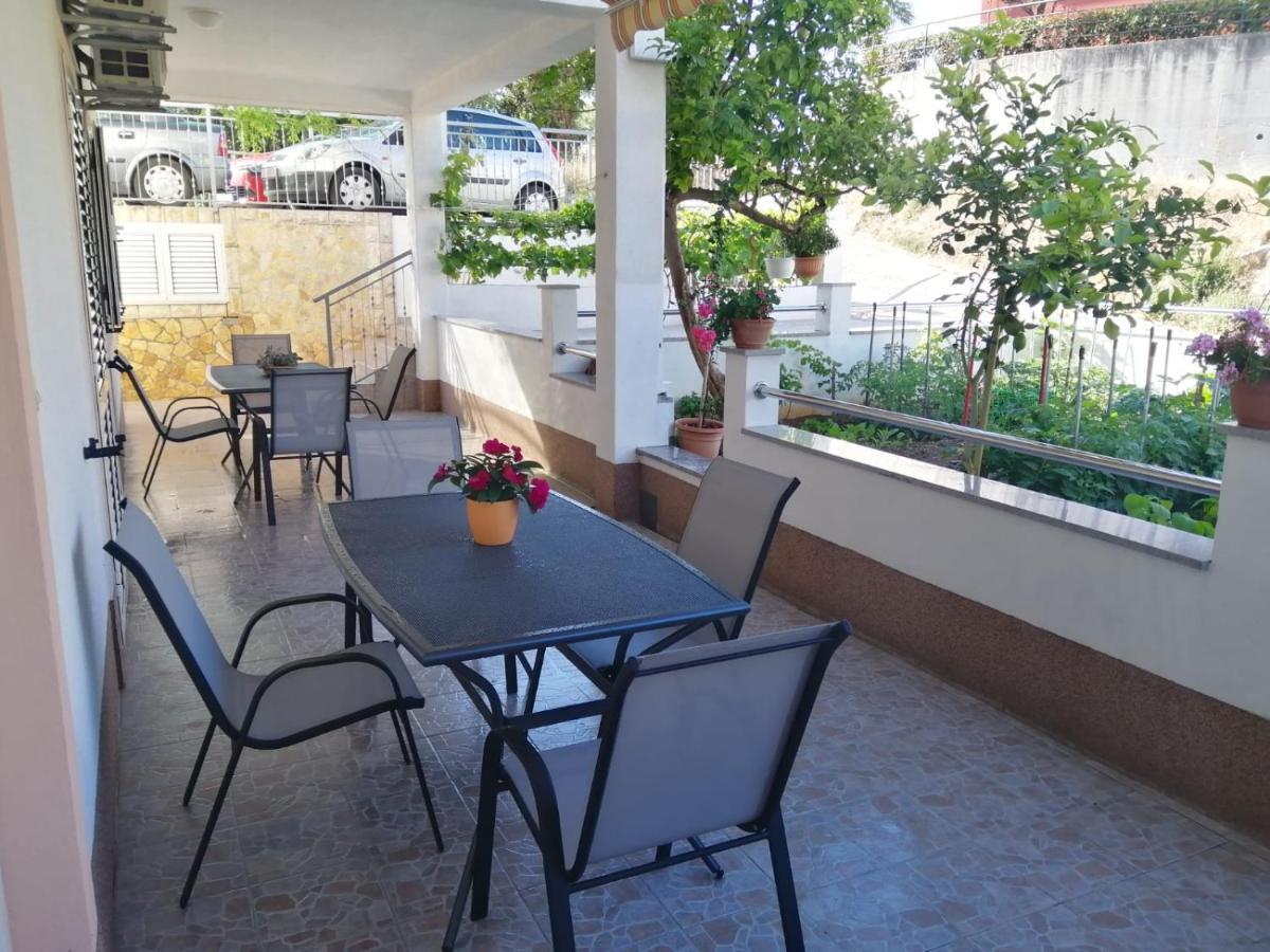 Apartmani Antonia Nakic -Stobrec Split Exterior foto